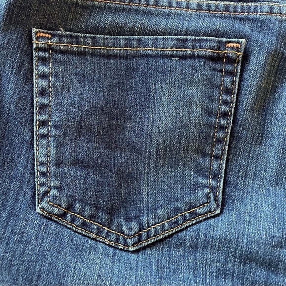 GAP Low Rise Bootcut Size 8 - Picture 7 of 8